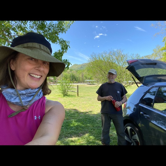 Meet your Posher, Elizabeth - Picture 3 of 6